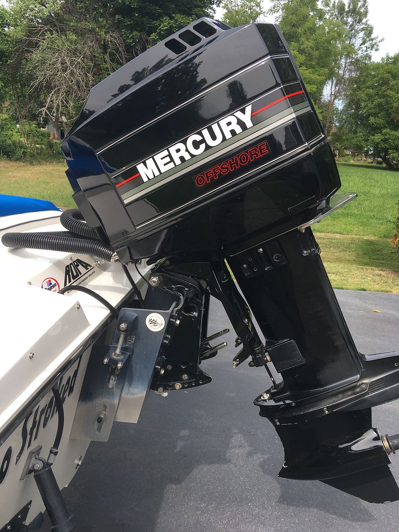 1992 Mercury 2.5 liter / 200 HP